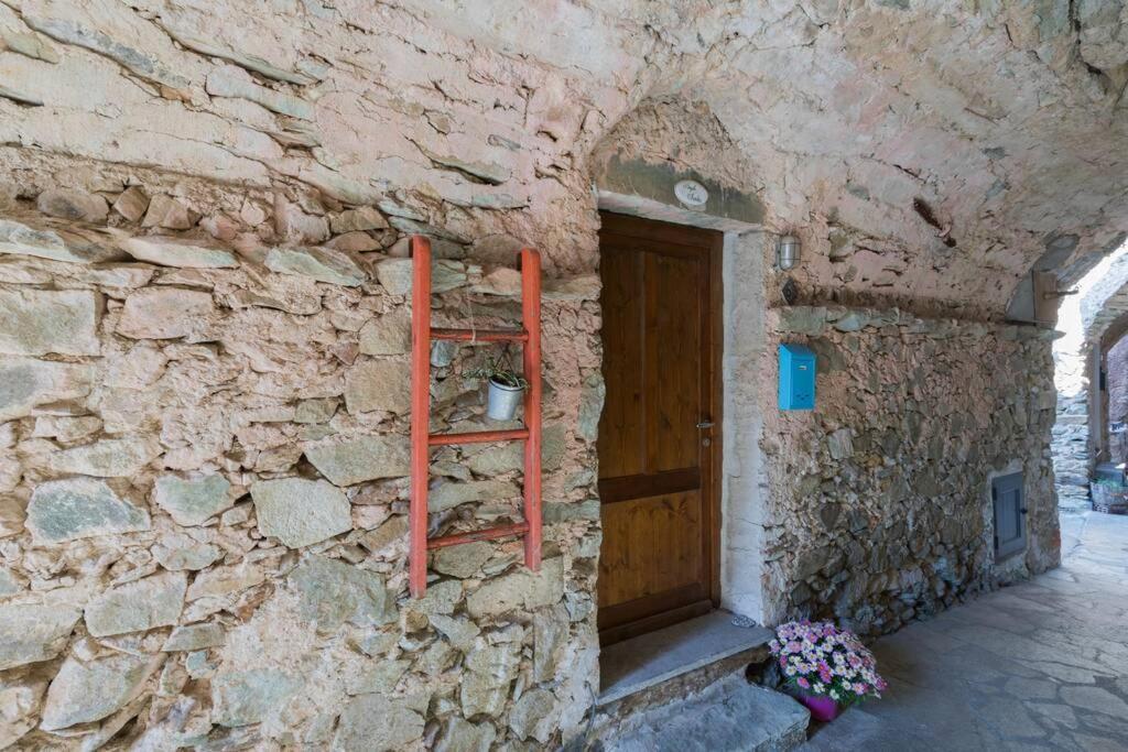 La Casa Di Sandra A Noli Villa Exterior foto
